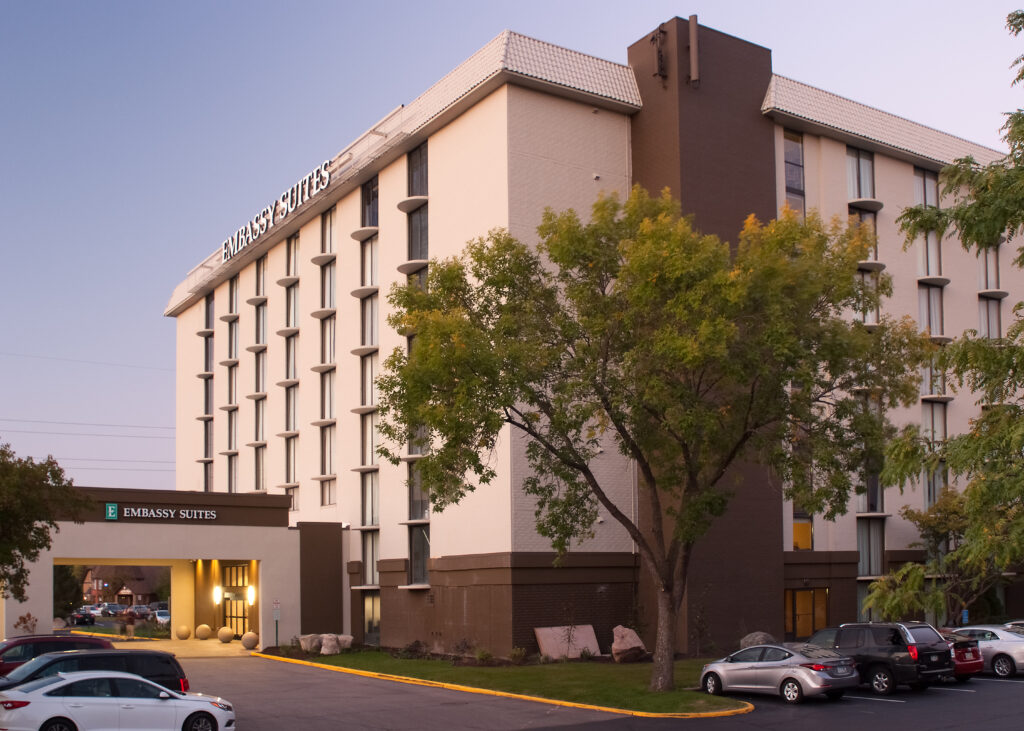 image of embassy suites bloomington