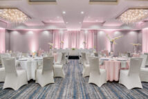 Hilton_Bloomington_MN_Ballroom_Wedding