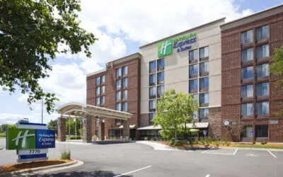 Holiday Inn Express & Suites Bloomington - Mpls Airport Area W