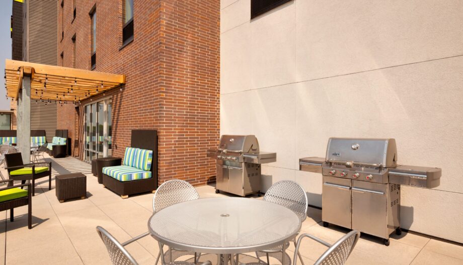 Outdoor Patio with Grills