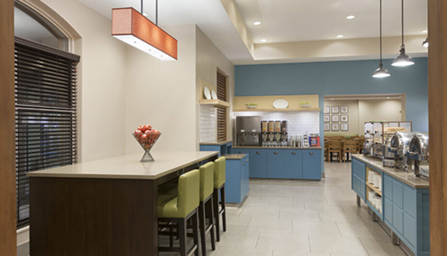 Country Inn & Suites by Radisson Bloomington Mall of America