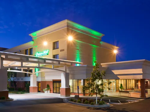 Holiday Inn Bloomington Airport South