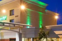 holiday-inn-bloomington-4410553333-16x5